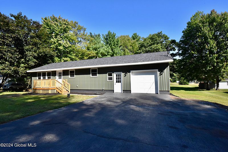 2nd image of 163 Reservoir Road