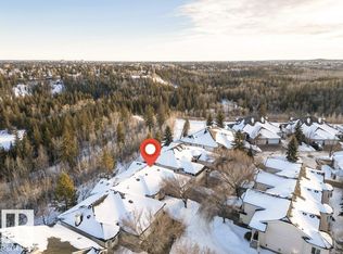 577 Butterworth Way #17, Edmonton, AB T6R2Y2