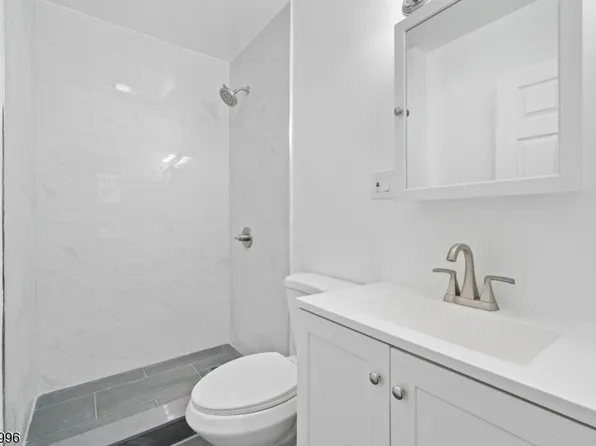 518 Paterson Plank Rd Floor 3, Jersey City, NJ 07307
