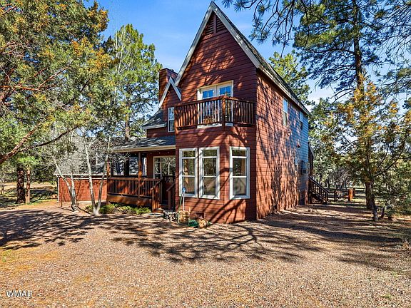 2nd image of 2232 Forest Park Dr