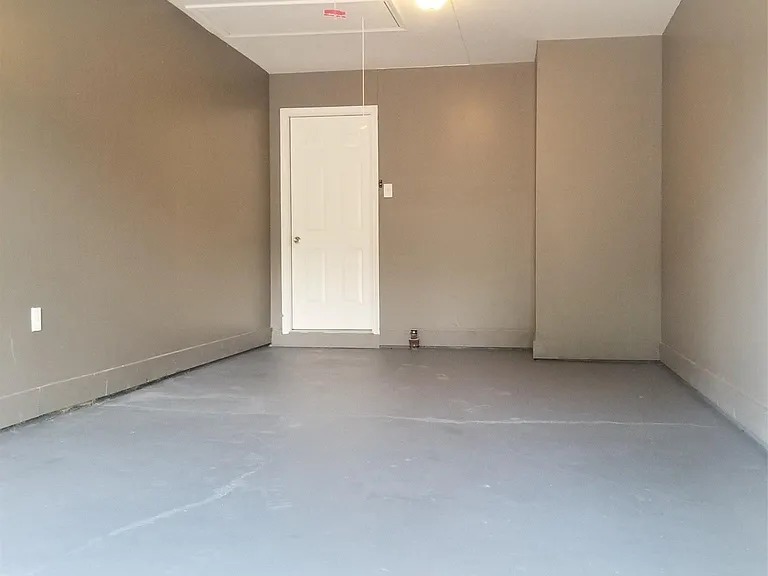 5910 Van Fleet St — Photo 12