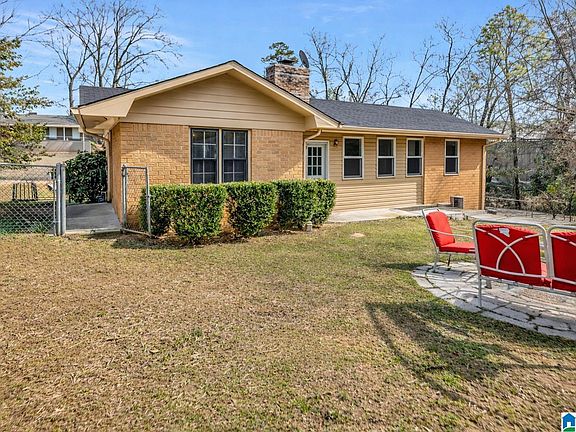 3rd image of 3488 Sheila Dr