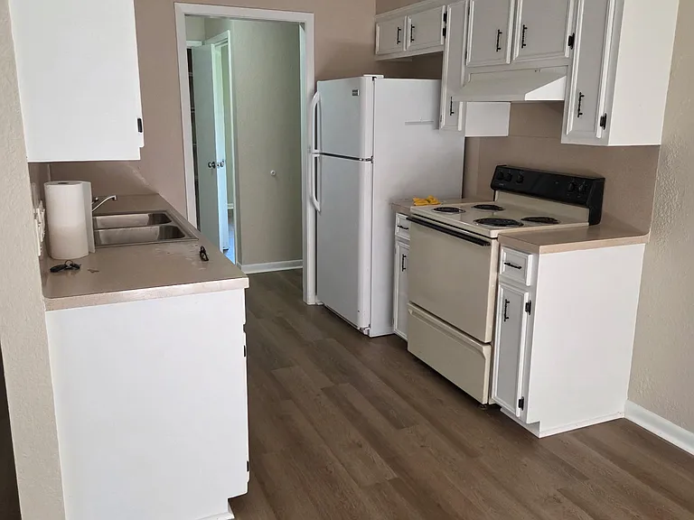 903 Simpson Rd #A — Photo 12