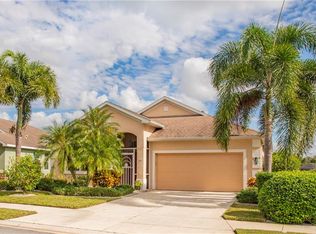 5048 Lakehurst Ct, Palmetto, FL 34221
