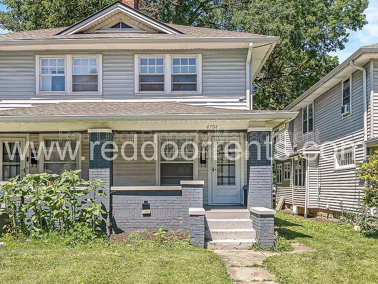 4704 N College Ave — Photo 26