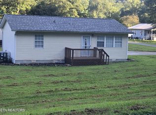 9533 Petros Hwy, Petros, TN 37840