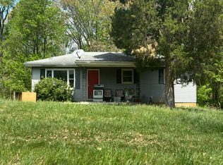 562 Poplar St NE, New Salisbury, IN 47161
