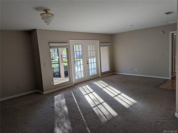 3rd image of 5980 W Croyden Cir