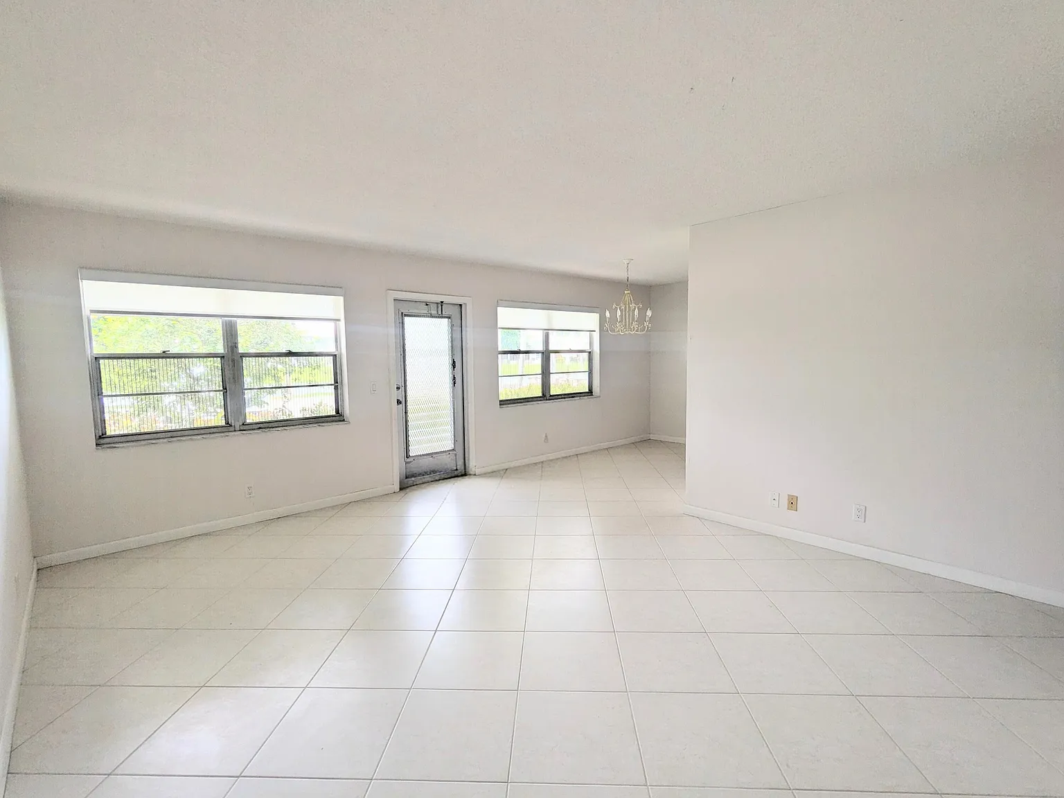 2 bed, 2.0 bath, 874 sqft, $1,850 — Photo 1