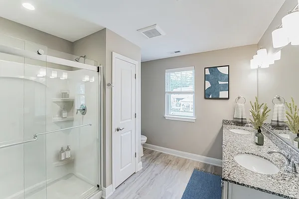 Highcroft Apartments — Photo 9