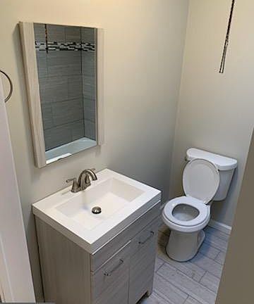 3rd image of 2248 E Monmouth St