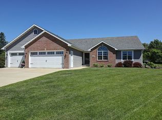 4632 W Amberwood Ln, Appleton, WI 54913