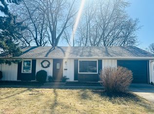 109 Arcadia Ave, Romeoville, IL 60446