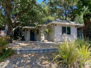 16953 Falcon Ln, Sonoma, CA 95476