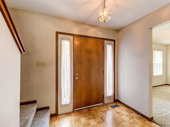 3rd image of 13110 Royal Pines Dr