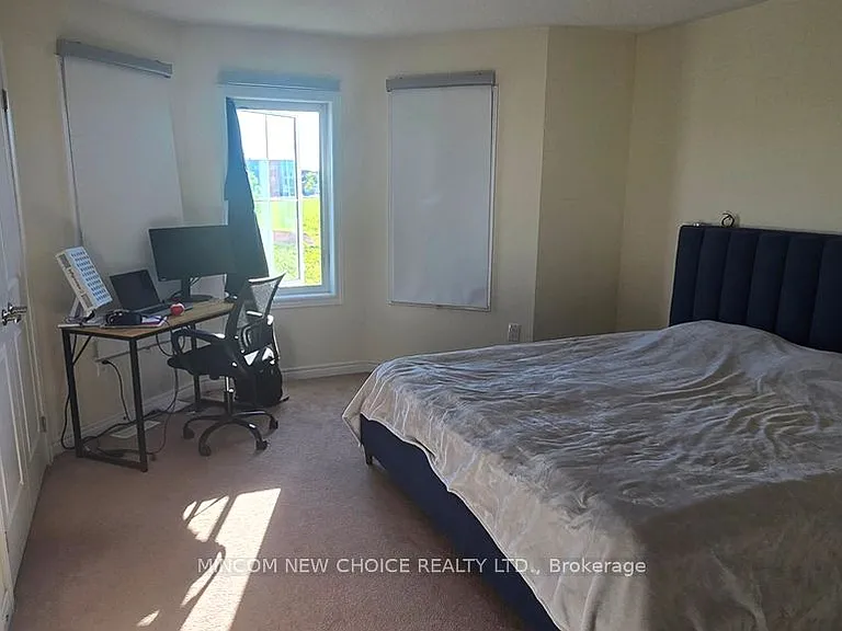 59 Lawrence Pilkington Ave — Photo 7