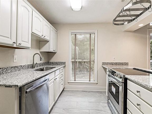 4th image of 640 Tete Lours Dr APT 21
