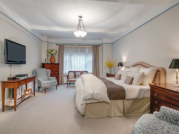 4th image of 180 E 79th St APT 3D