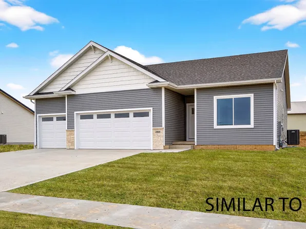 9846 Watermeadow Cir, Johnston, IA 50131