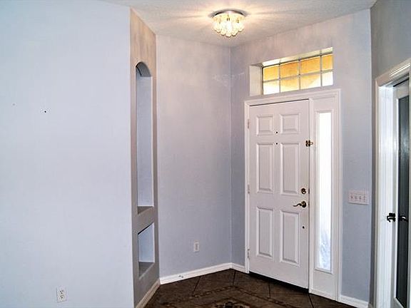 3rd image of 2819 Manning Dr
