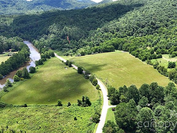 5th image of 4136 Rose Creek Rd
