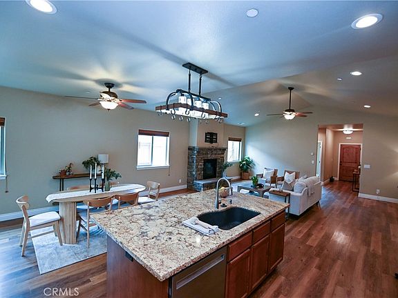 3rd image of 1654 Desert Spring Pl