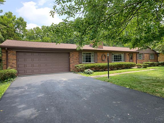 3rd image of 5676 Colonial Dr