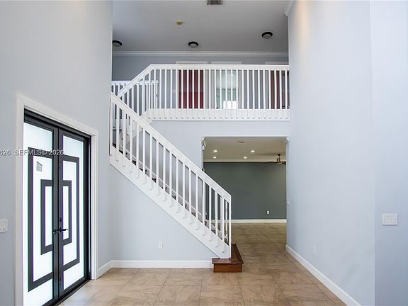 3rd image of 13836 SW 39th Ter