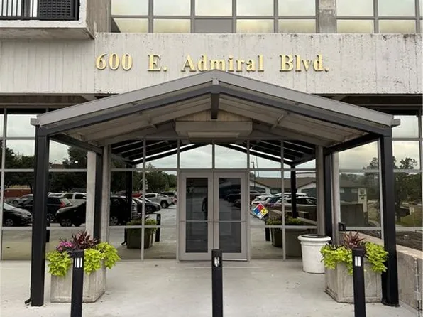 600 E Admiral Blvd #1604, Kansas City, MO 64106