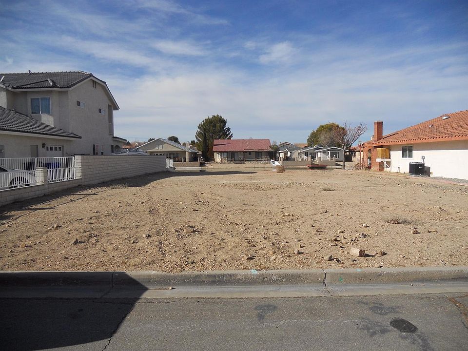 1st image of 26406 Bucaneer Ln
