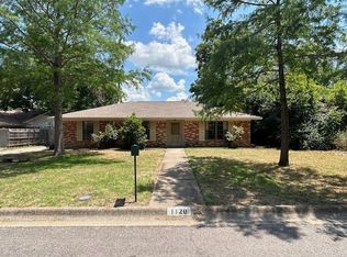 1120 Imperial Dr, Denton, TX 76209