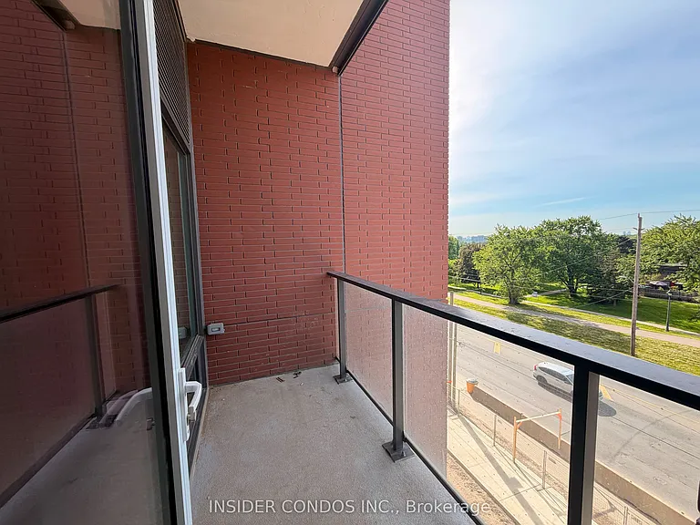 4010 Eglinton Ave W #428 — Photo 15