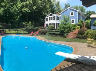 6337 Headley Rd, Columbus, OH 43230