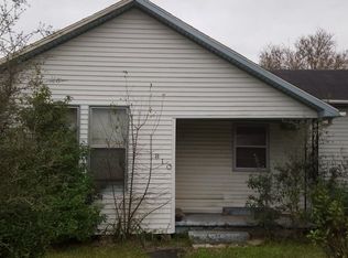 810 11th St, Port Arthur, TX 77640