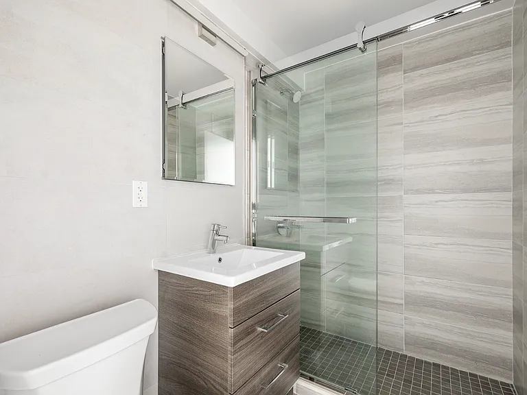 360 E 65th St #10H — Photo 9