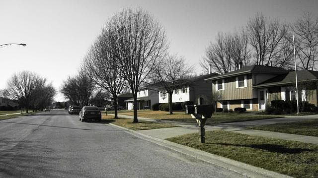 1st image of 49 Lilac Dr