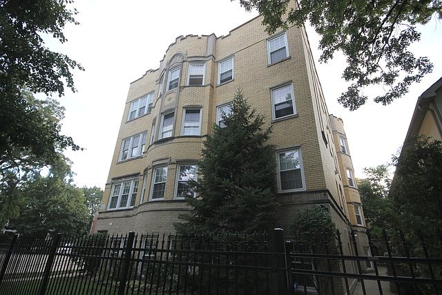 1st image of 4712 N Wolcott Ave #1