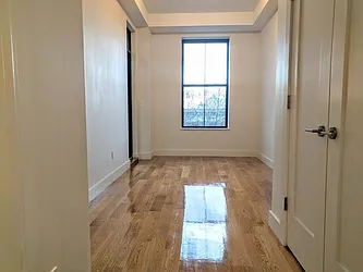 Rented by Tapiro Realty