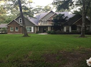 10933 Lake Forest Dr, Conroe, TX 77384