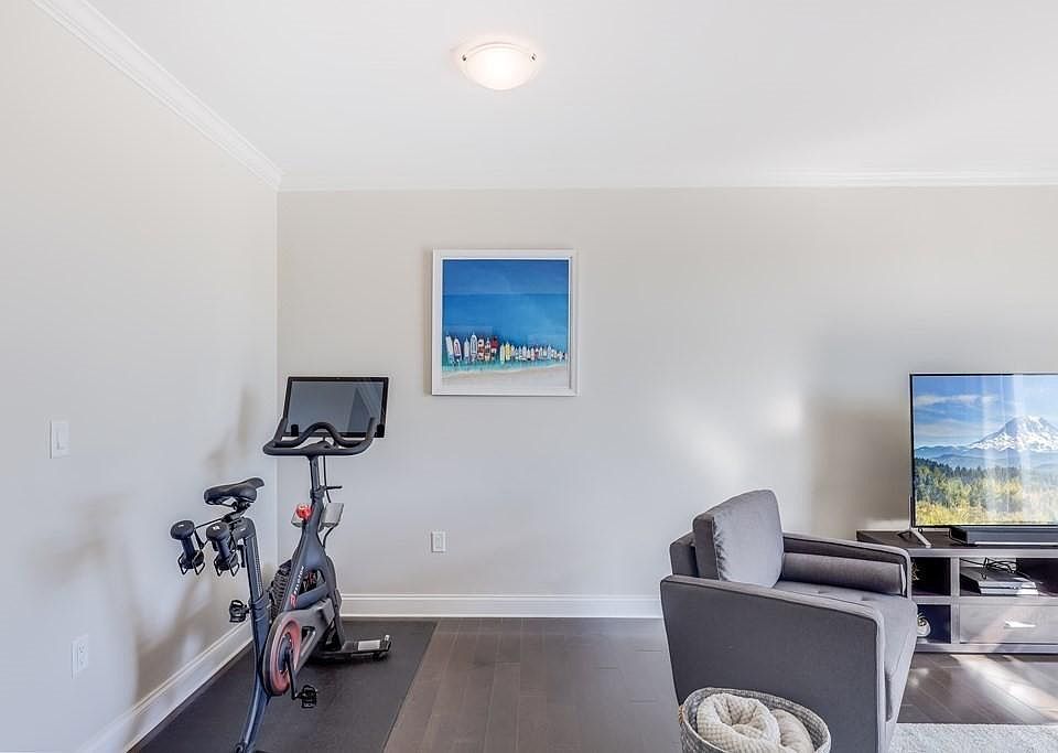 1st image of 130 Tremont St #23