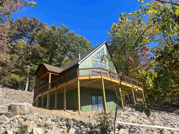 267 Turkey Dr, McGaheysville, VA 22840