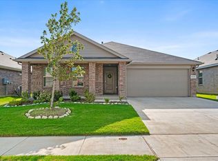 8425 Coffee Springs Dr, Fort Worth, TX 76131
