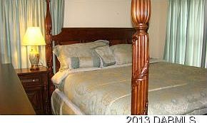 5th image of 214 Herbert St