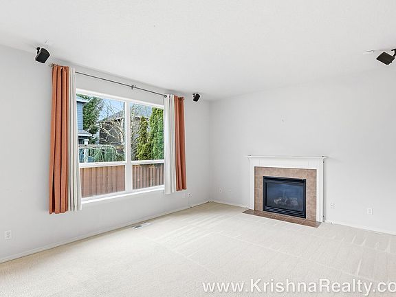4th image of 5906 NE Skipton St