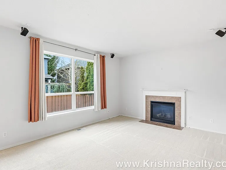 5906 NE Skipton St — Photo 4