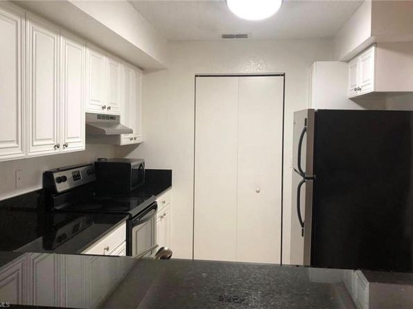 8255 Ibis Club Dr APT 504