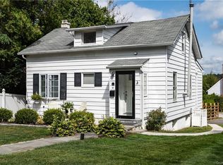 41 Hartsdale Rd, Elmsford, NY 10523