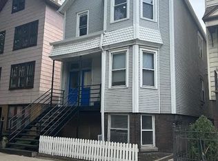 2839 N Southport Ave #2, Chicago, IL 60657
