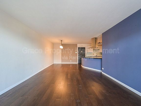 3rd image of 888 N Logan St APT 8I