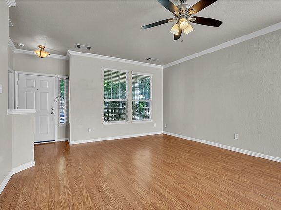5th image of 9810 Birch Dr